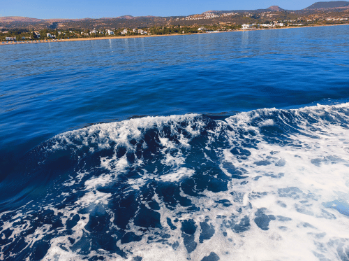 Ciprus programok hajókirándulás Coral-bay, kék lagúna