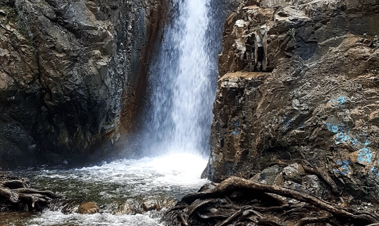 Millomeris-vízesés