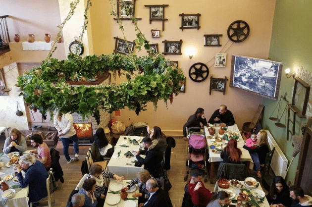 Taverna a Troodos-hegységben, Ciprus