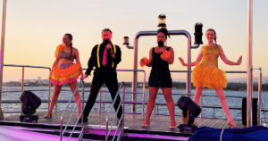 show-est-cipruson-hajoval