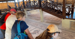 varosnezes-magyarul-ciprus